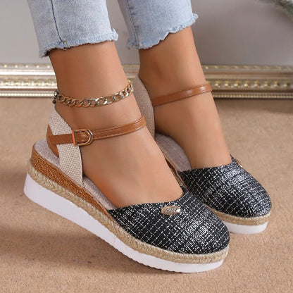 Sandalias ComfyChic Estilo elegante. Plataforma ligera.